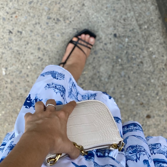 Most Wanted Mini Beige Minimal Bag with Leather and Chain Straps - Picture 4 of 11